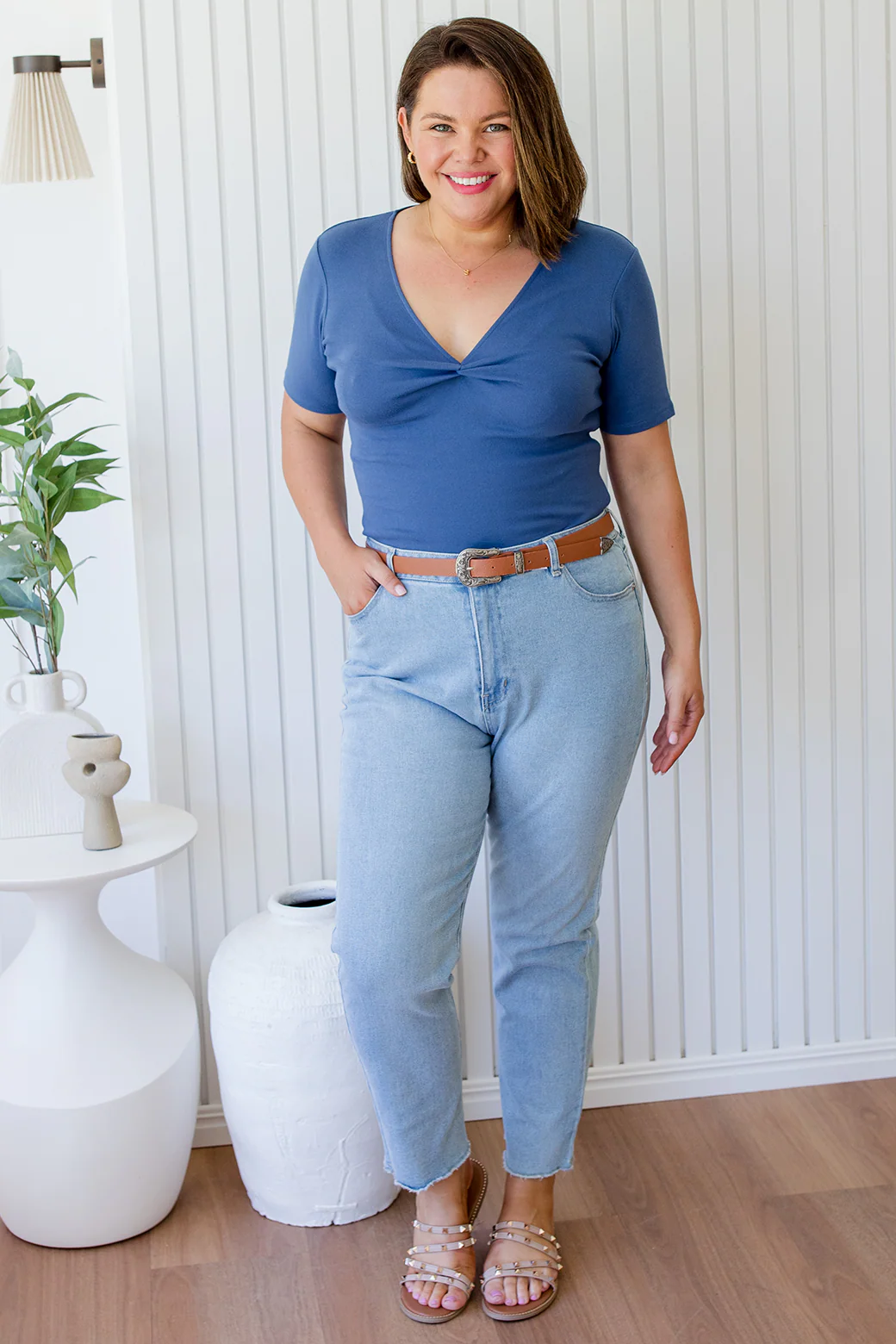Final Sale | Annie Twist Tee Navy - Image 8