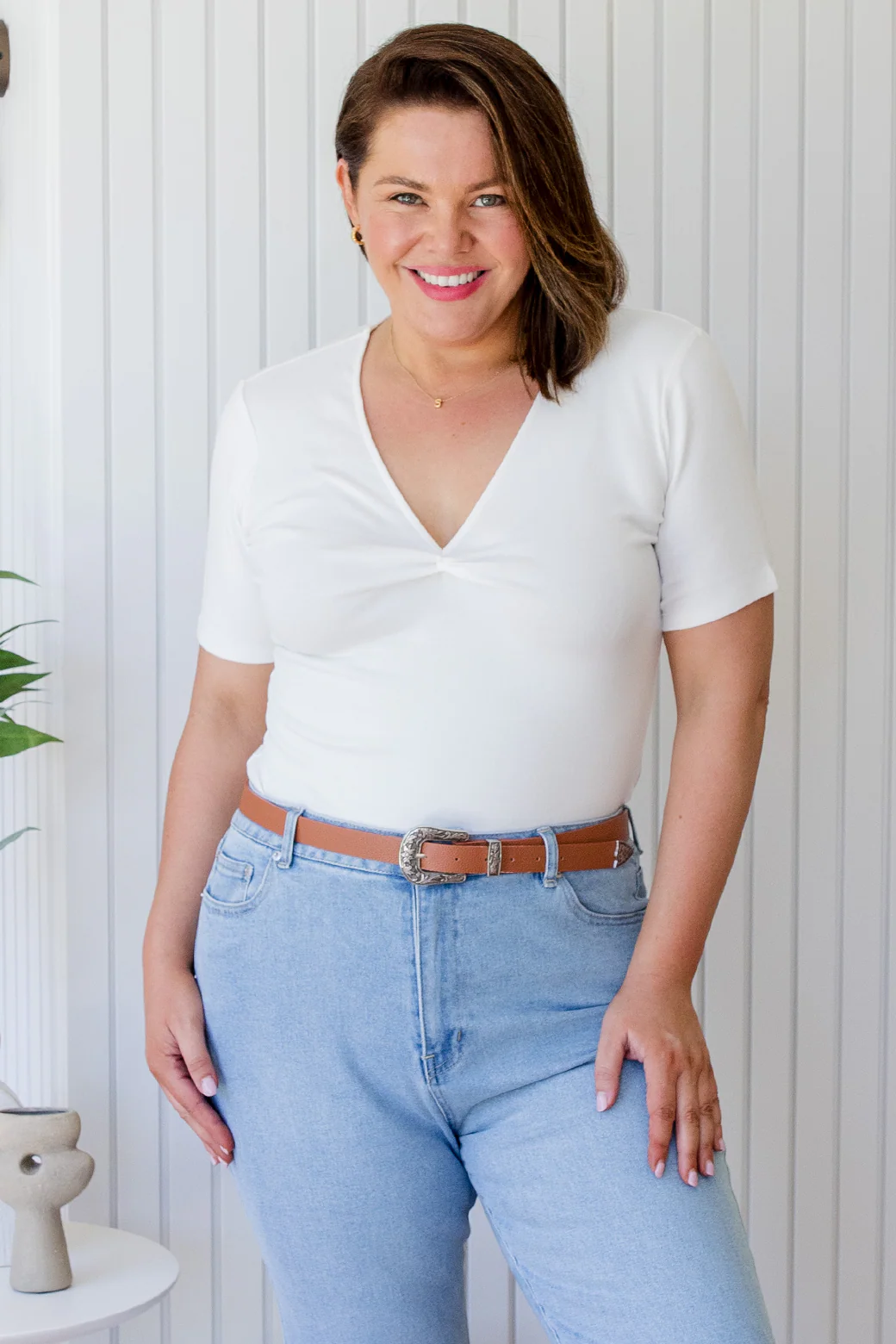 Final Sale | Annie Twist Tee White - Image 3