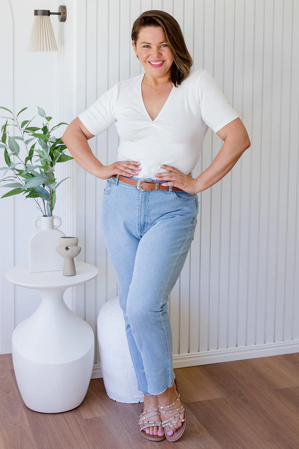 Final Sale | Annie Twist Tee White - Image 4