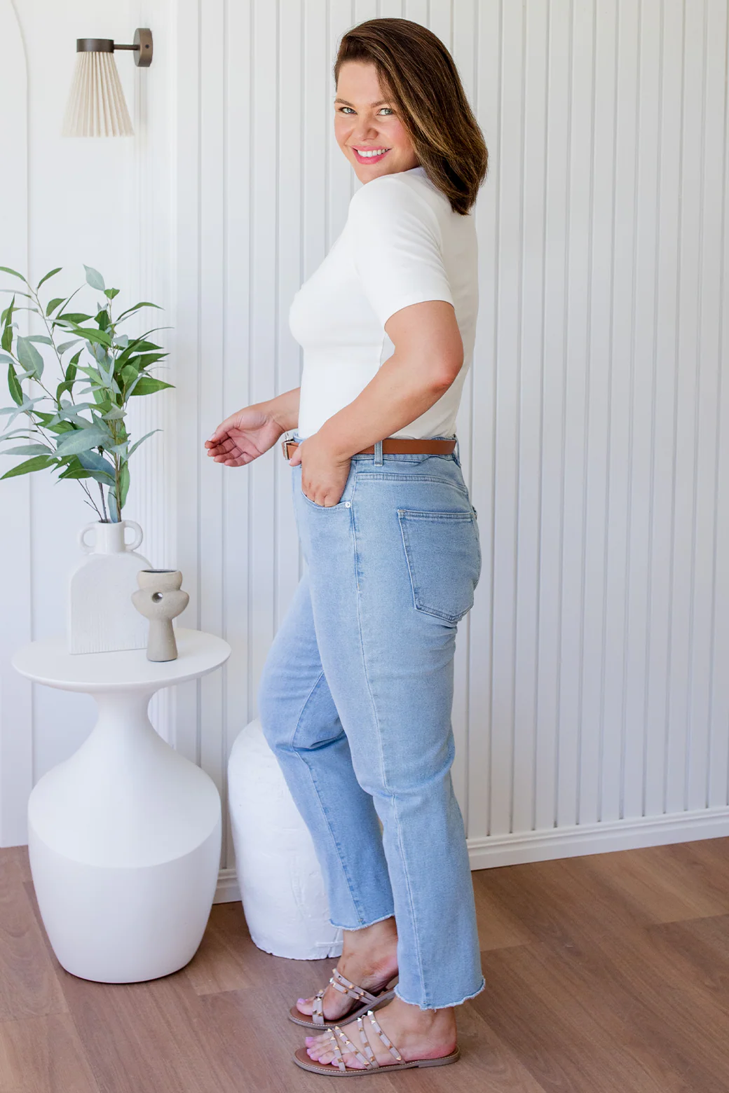 Final Sale | Annie Twist Tee White - Image 6