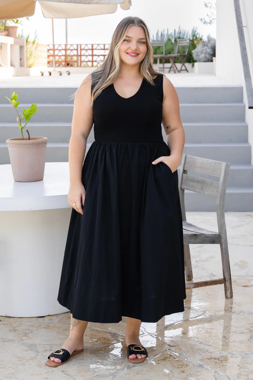 Aria Vneck Midi Dress - Image 3
