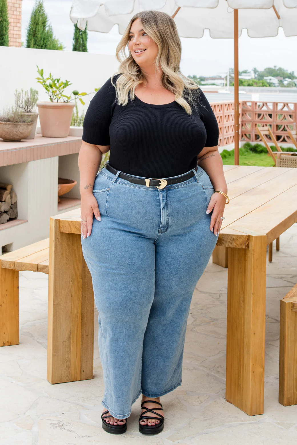 Chloe Stretch Wide Leg Crop Jeans Mid Blue Wash - Image 4