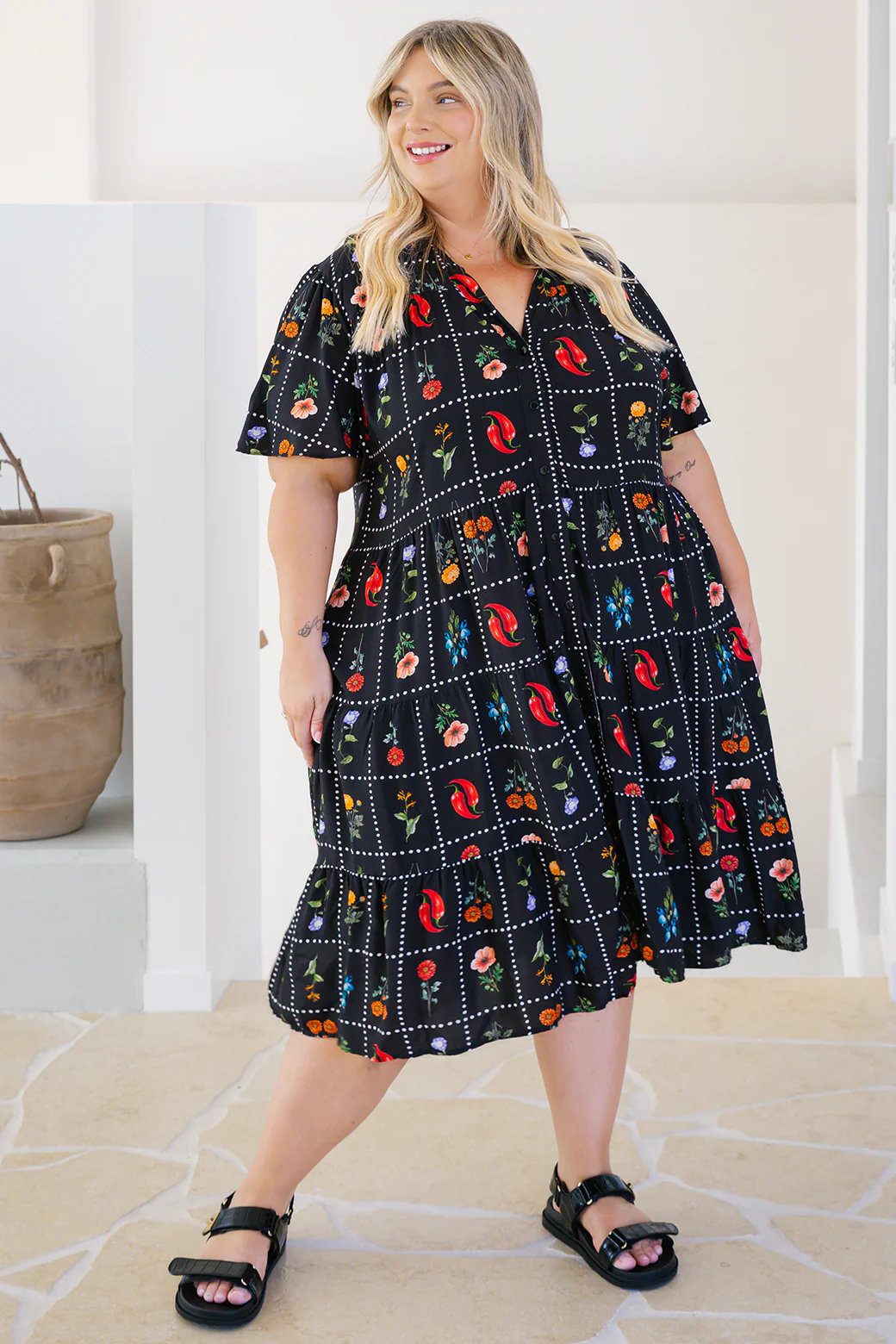 Final Sale | Ebony Dress Chilli Tile Print - Image 4