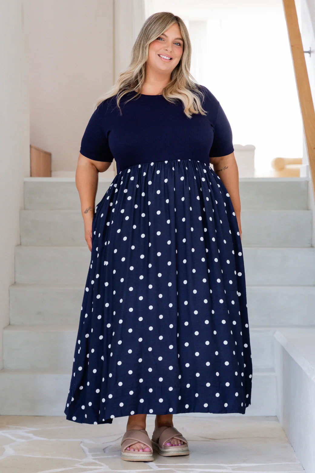 Elka T-Shirt Midi Dress Navy Spot - Image 4