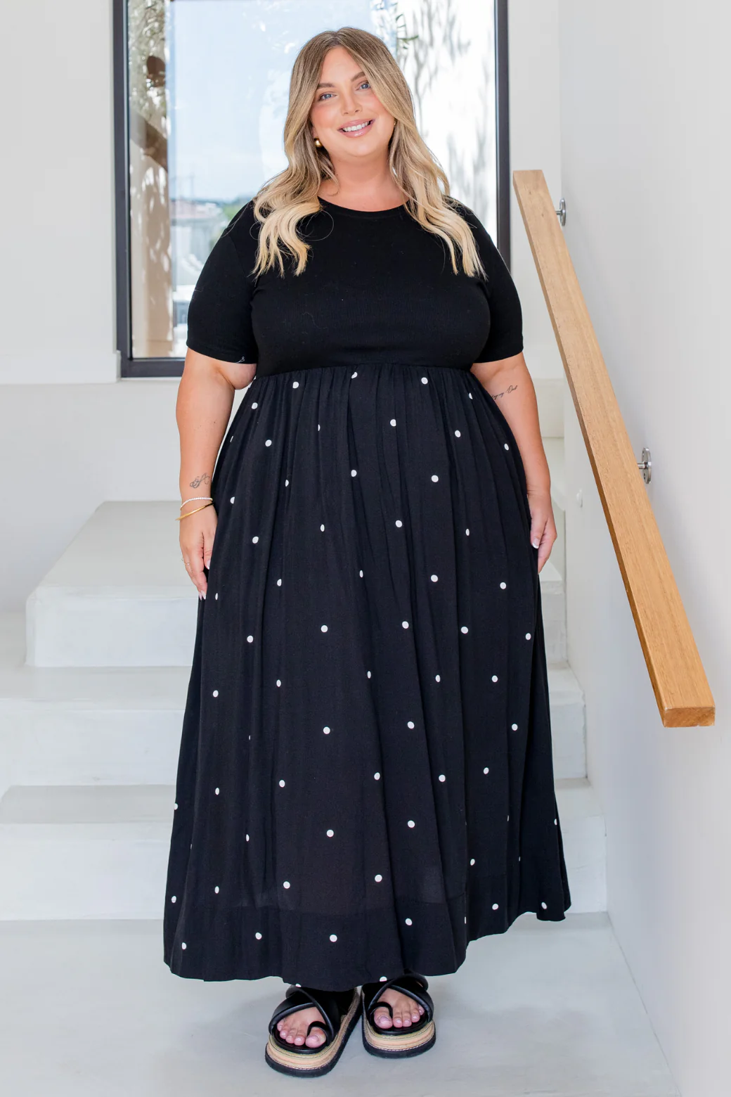 Elka T-Shirt Midi Dress Black White Mini Spot - Image 5