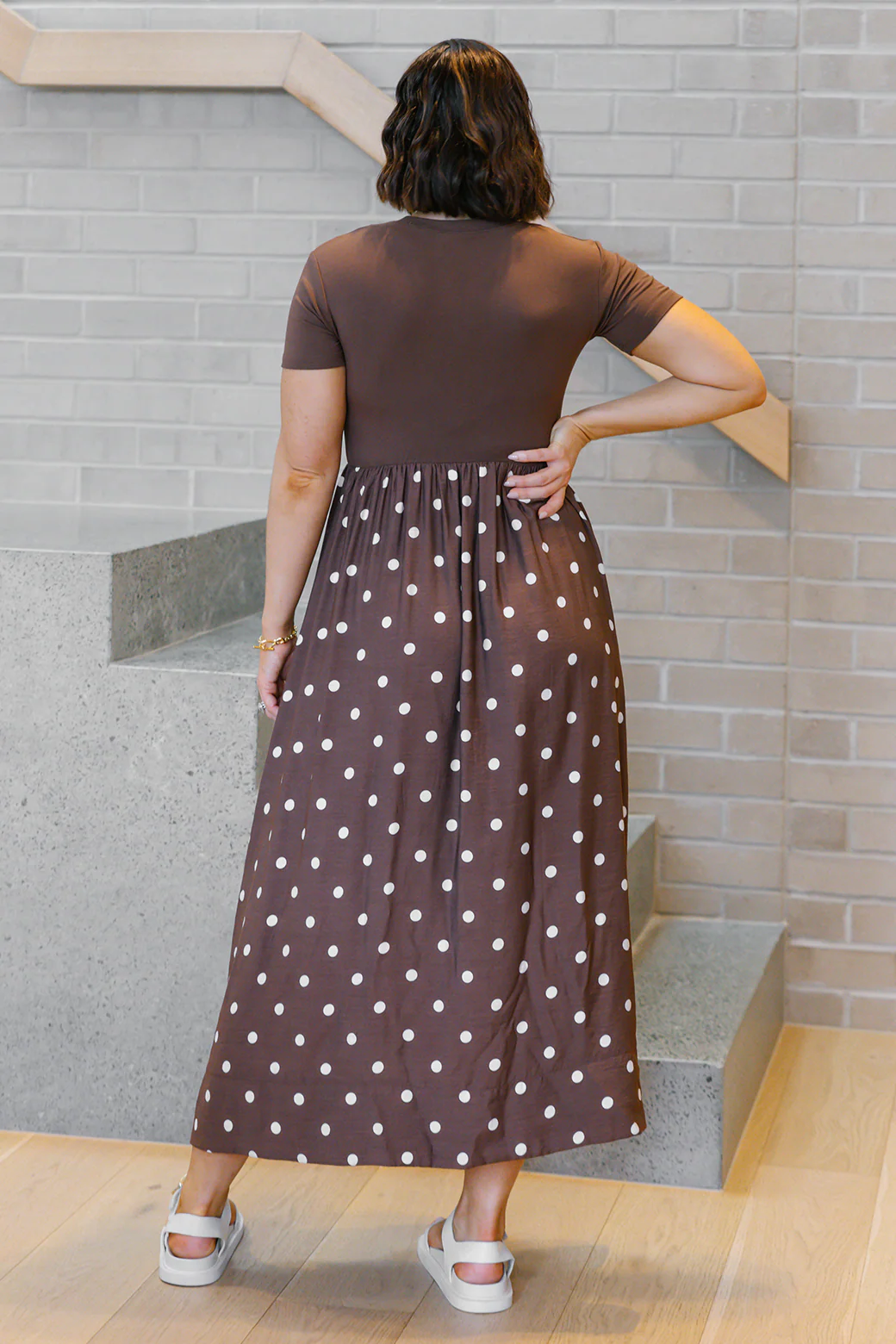 Elka T-shirt Midi Dress Choc Spot - Image 7