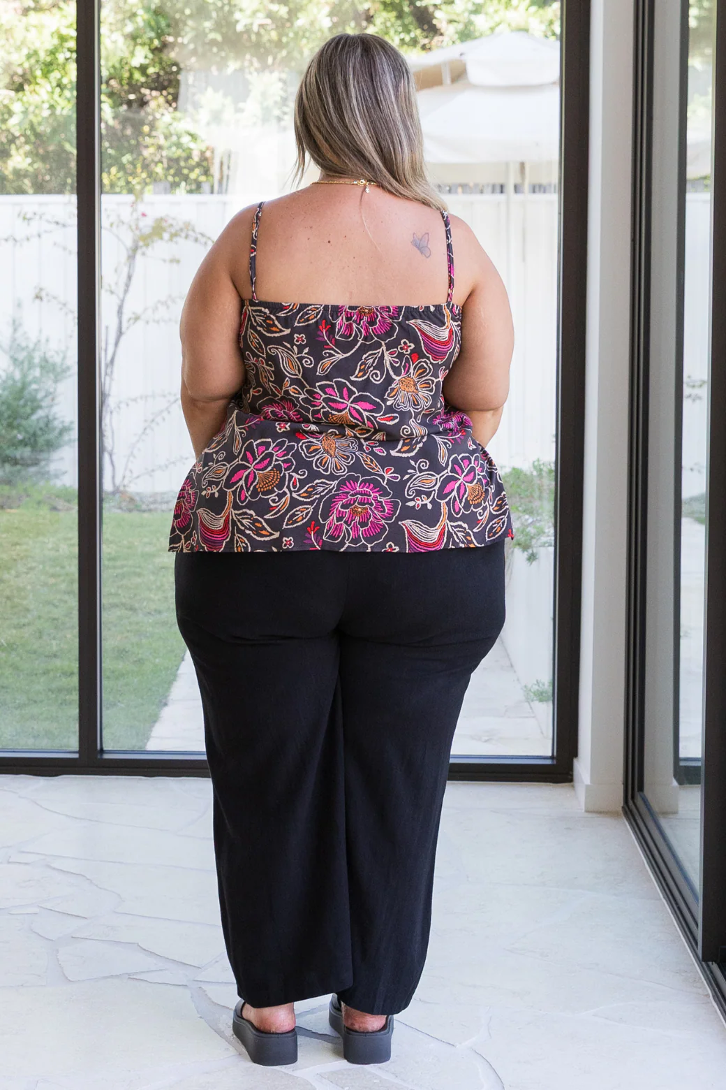 Final Sale | Jimmy Top Rosetta Print Black - Image 12