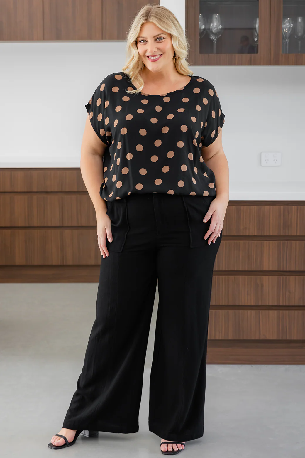 Final Sale | Naomi Top Black Tan Spot - Image 4