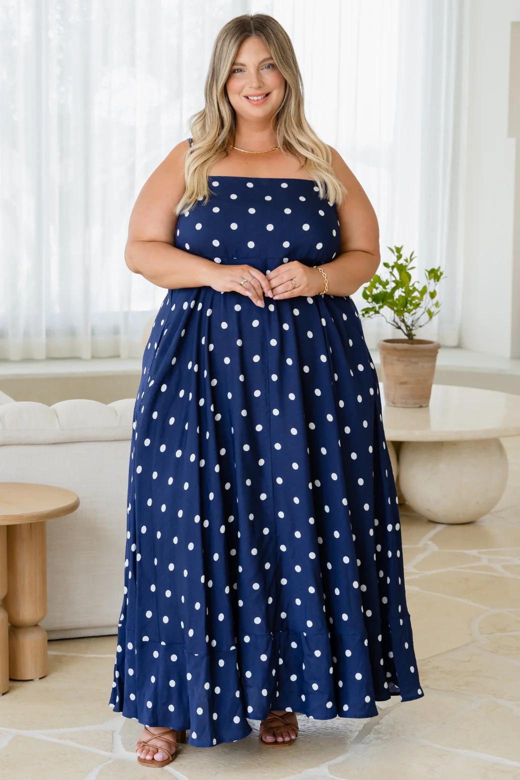 Xanthe Maxi Dress Navy Spot - Image 4