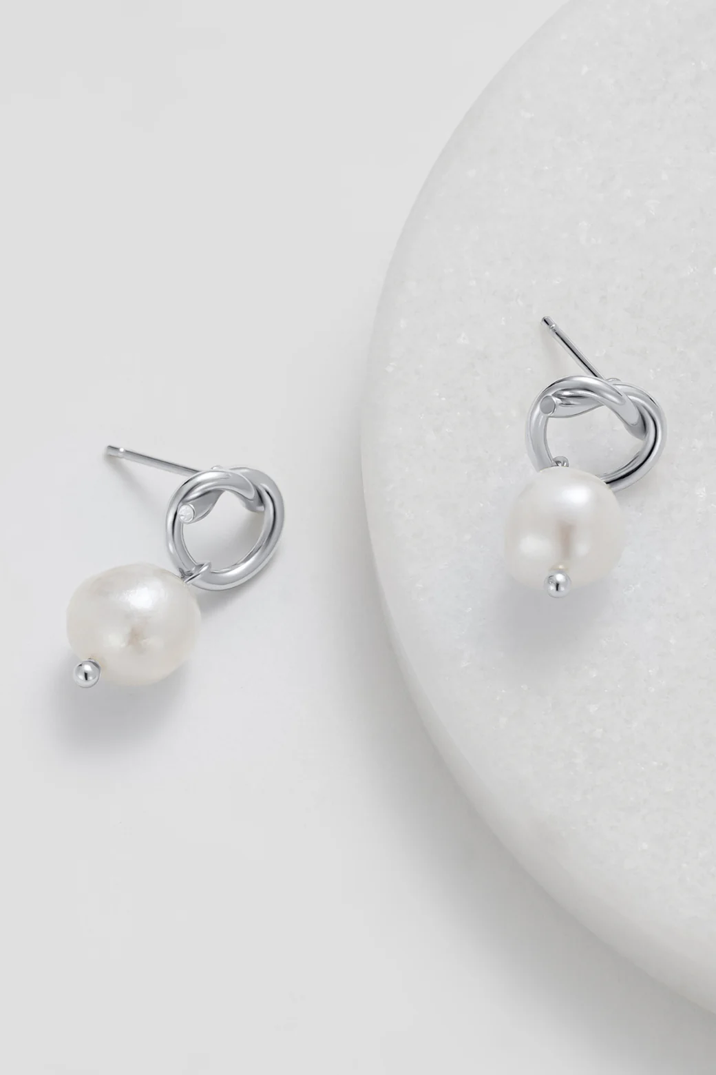 Zafino Alice Pearl Earrings Silver